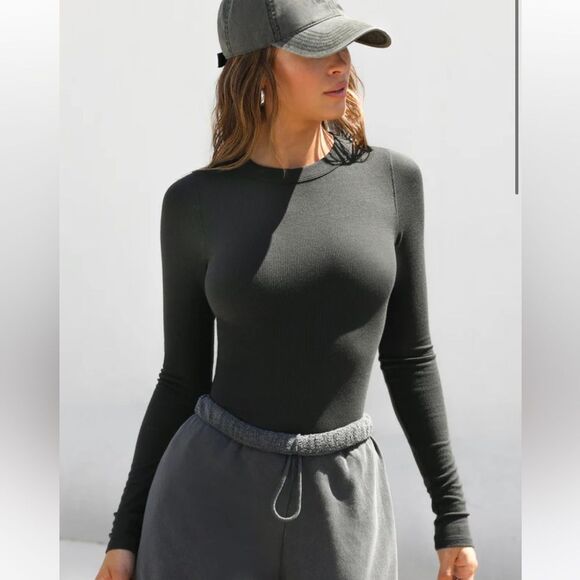 Joah Brown Tops - NWT Joah Brown crew neck long sleeve S/M